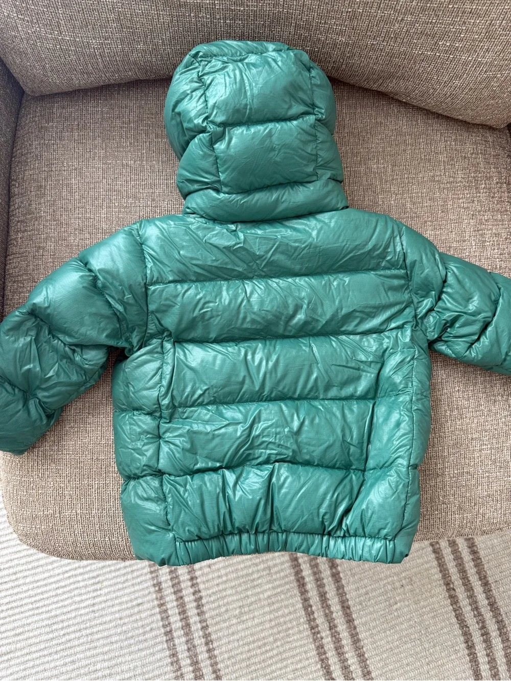 Patagonia Kids Teal Puffer Jacket with Cream Trim